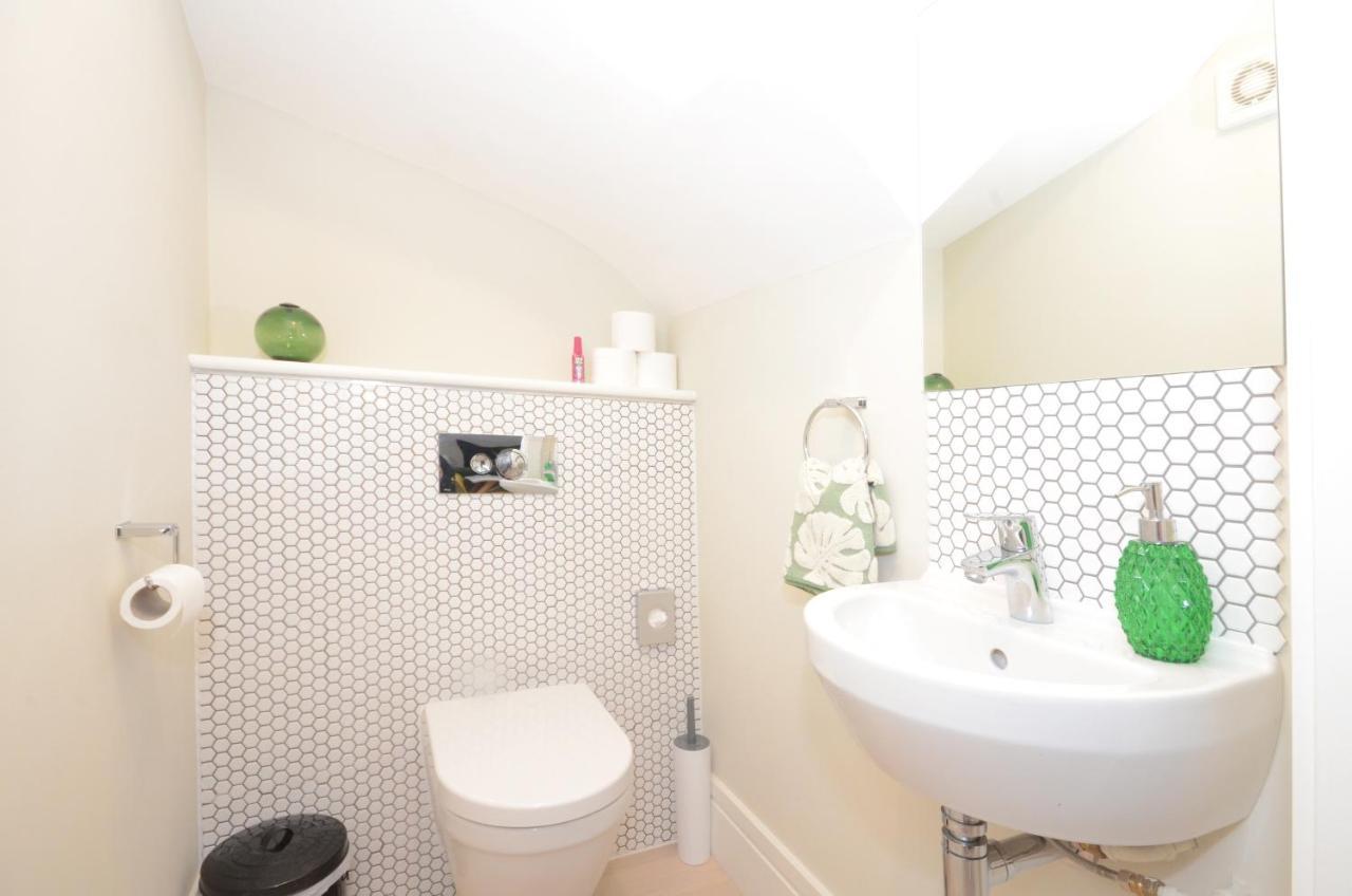 The Mews - 2 Bedroom Luxury, Spacious House With Free Parking York Exterior foto
